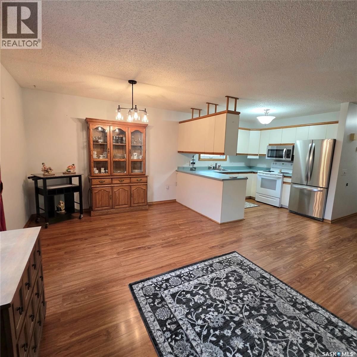 1596 Mcintosh Drive, Prince Albert, Saskatchewan  S6V 7B8 - Photo 12 - SK020727