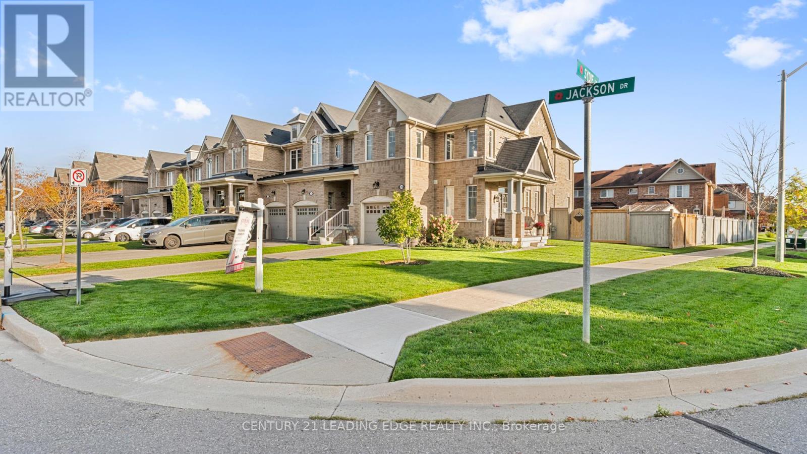 74 JACKSON DRIVE, New Tecumseth, Ontario