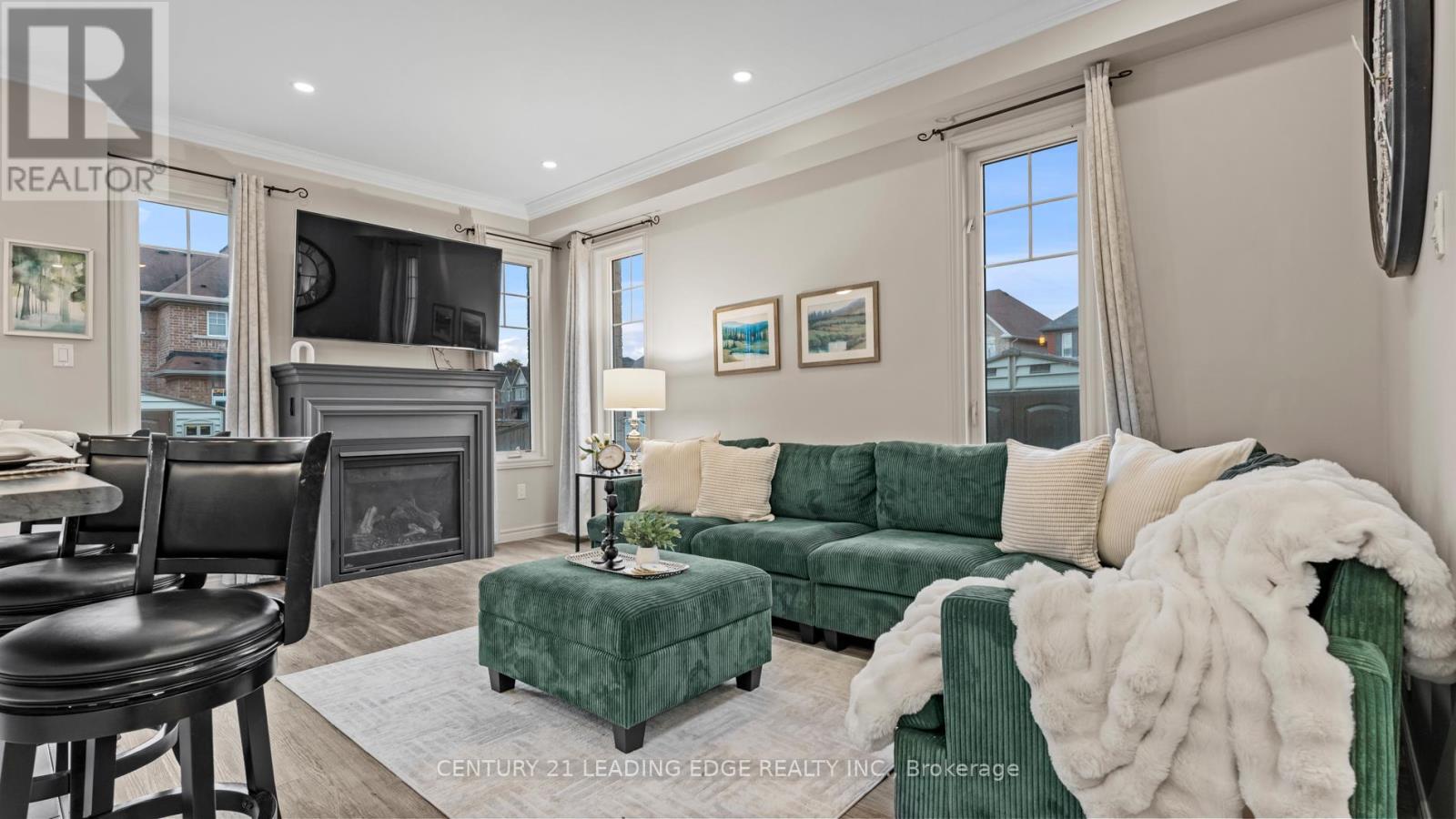 74 Jackson Drive, New Tecumseth, Ontario  L0G 1W0 - Photo 14 - N12459257