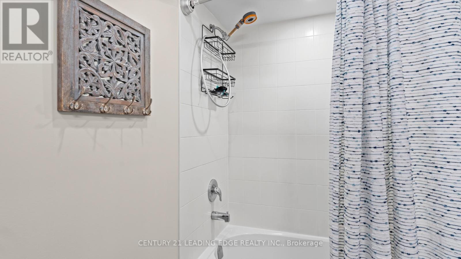74 Jackson Drive, New Tecumseth, Ontario  L0G 1W0 - Photo 22 - N12459257