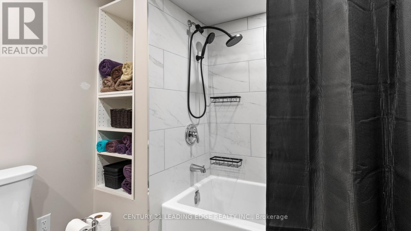 74 Jackson Drive, New Tecumseth, Ontario  L0G 1W0 - Photo 38 - N12459257