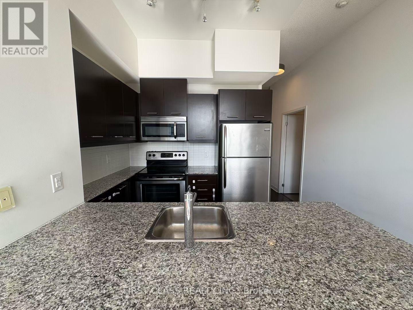 3208 - 360 Square One Drive, Mississauga, Ontario  L5B 0G7 - Photo 6 - W12459245