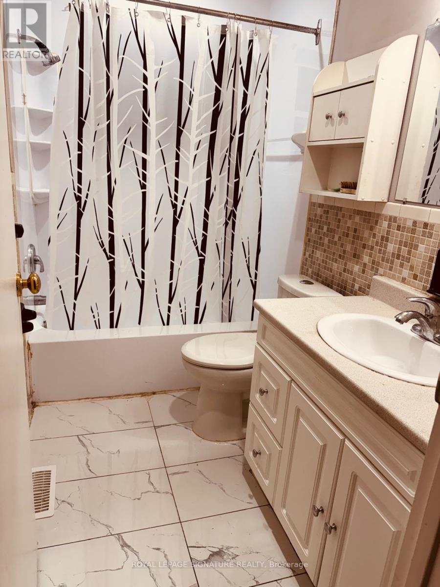 104 Queenston Crescent, London East, Ontario  N5W 1N6 - Photo 14 - X12459258