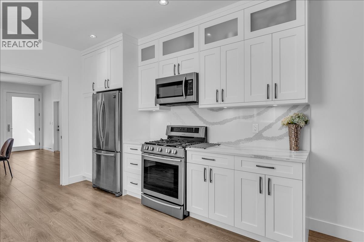 7430 Canada Way, Burnaby, British Columbia  V3N 3J6 - Photo 13 - R3053058