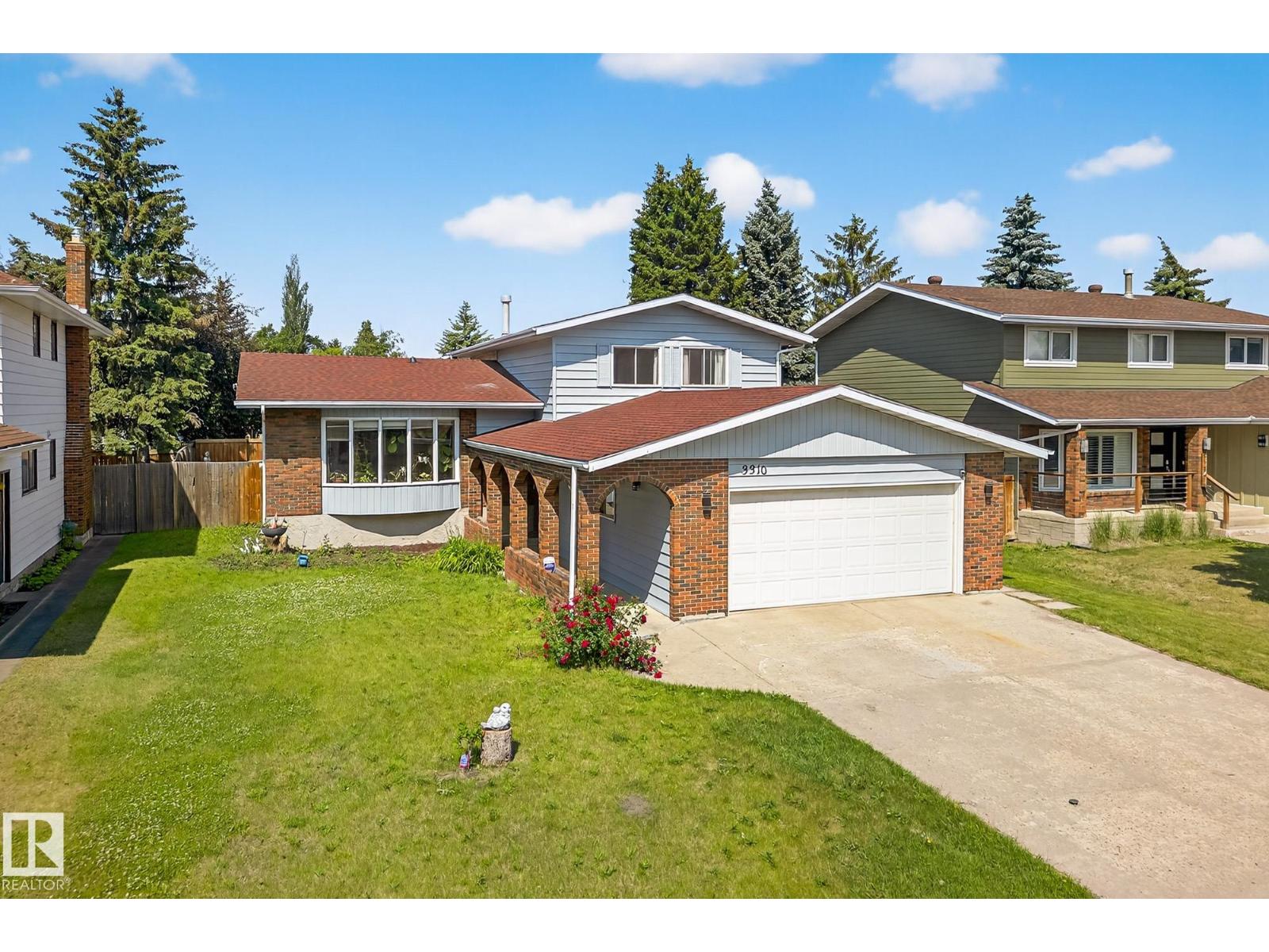 3310 113a St Nw, Edmonton, Alberta  T6J 3V8 - Photo 1 - E4461921