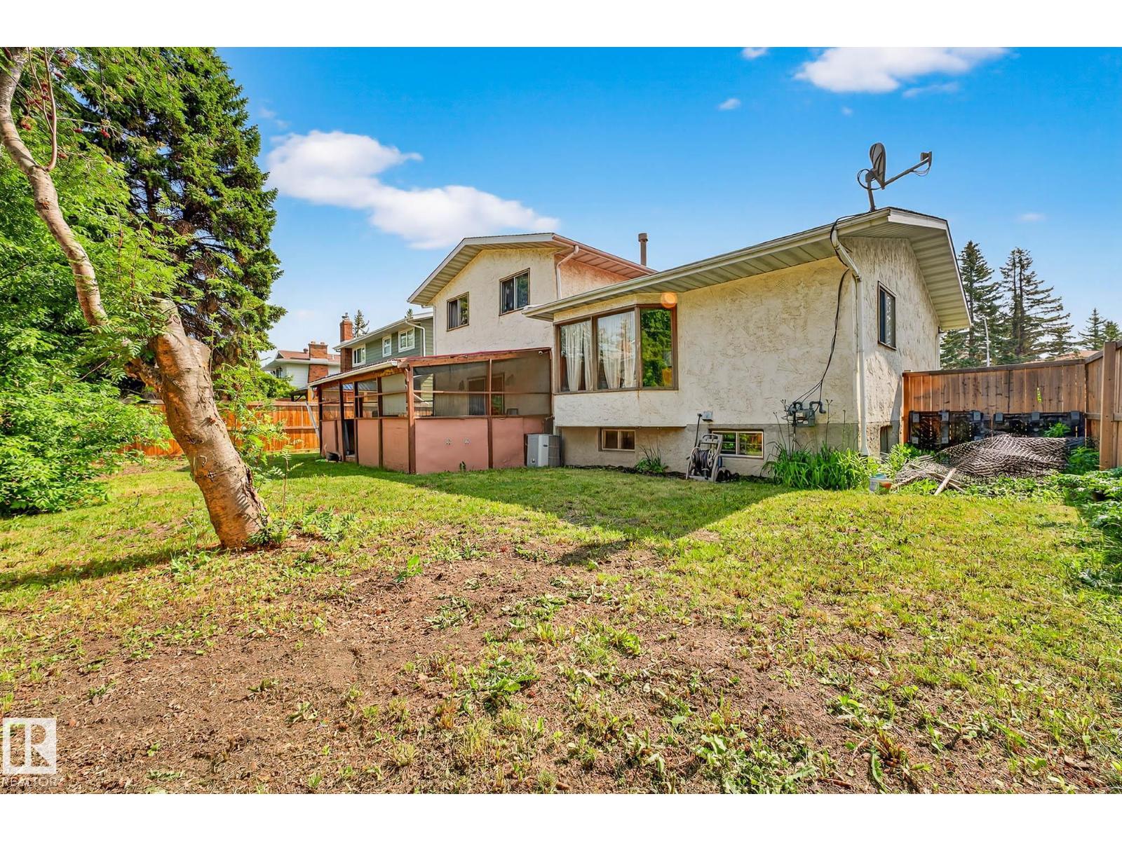 3310 113a St Nw, Edmonton, Alberta  T6J 3V8 - Photo 12 - E4461921