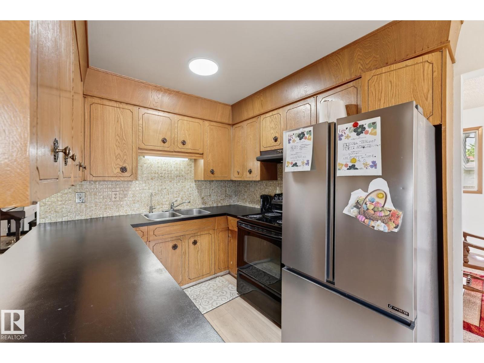 3310 113a St Nw, Edmonton, Alberta  T6J 3V8 - Photo 25 - E4461921
