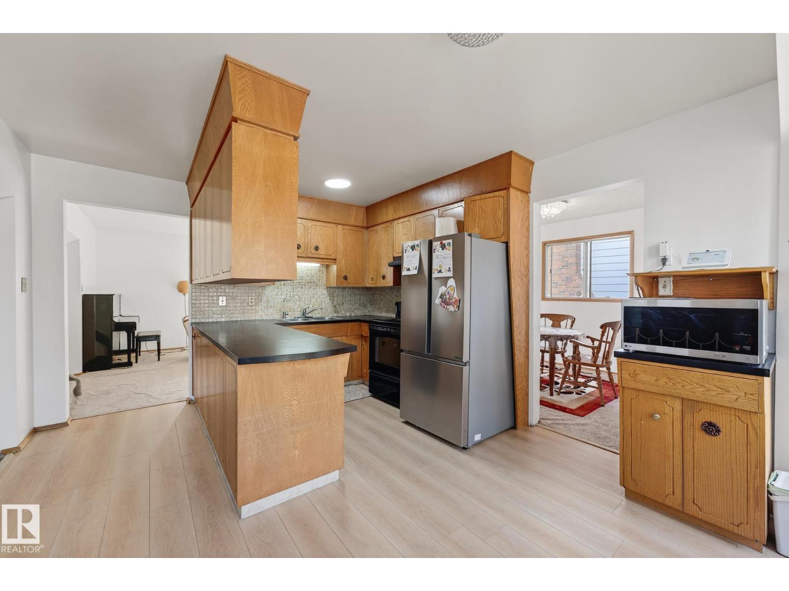 3310 113a St Nw, Edmonton, Alberta  T6J 3V8 - Photo 27 - E4461921