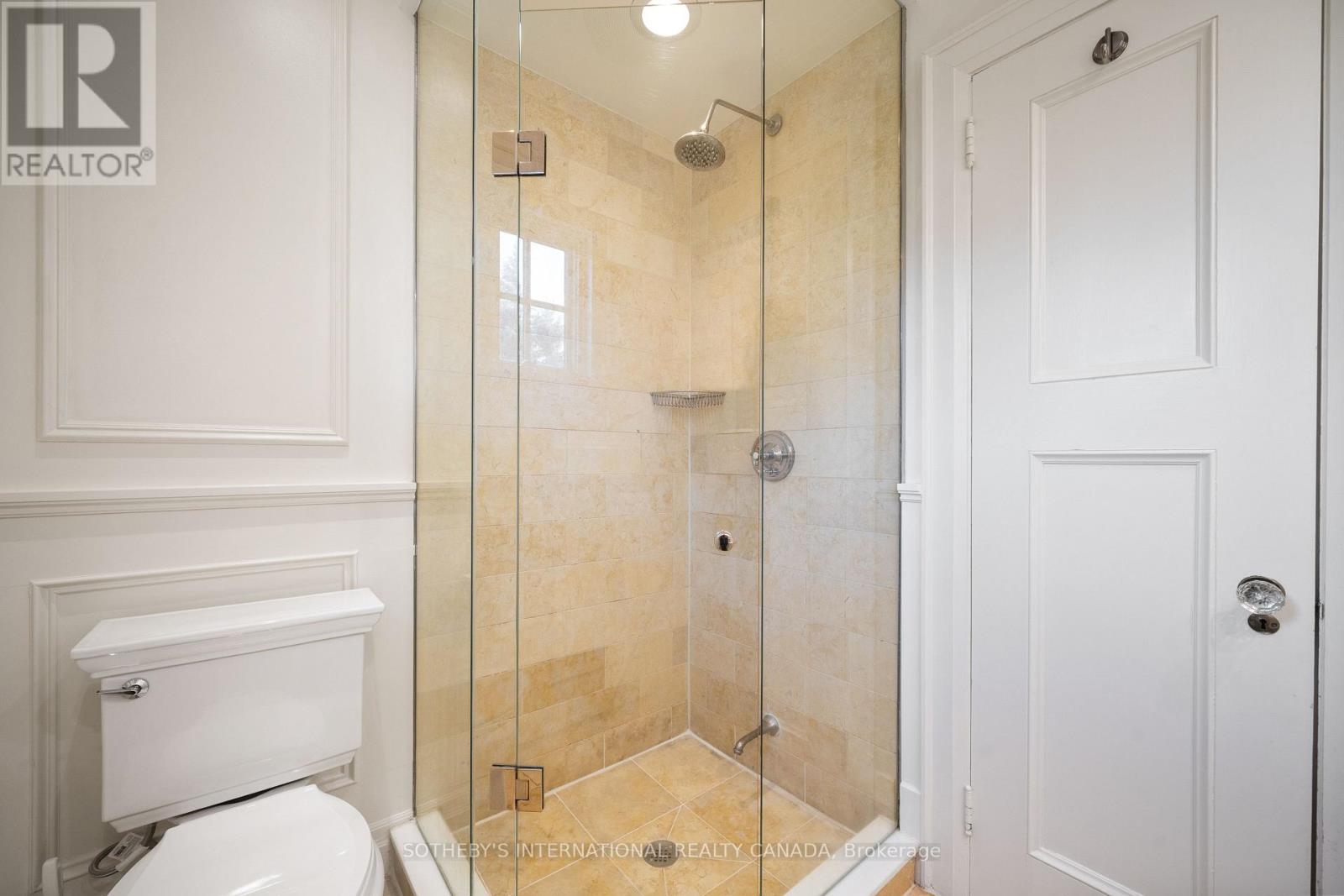 24 Doncliffe Drive, Toronto, Ontario  M4N 2E6 - Photo 19 - C12459261