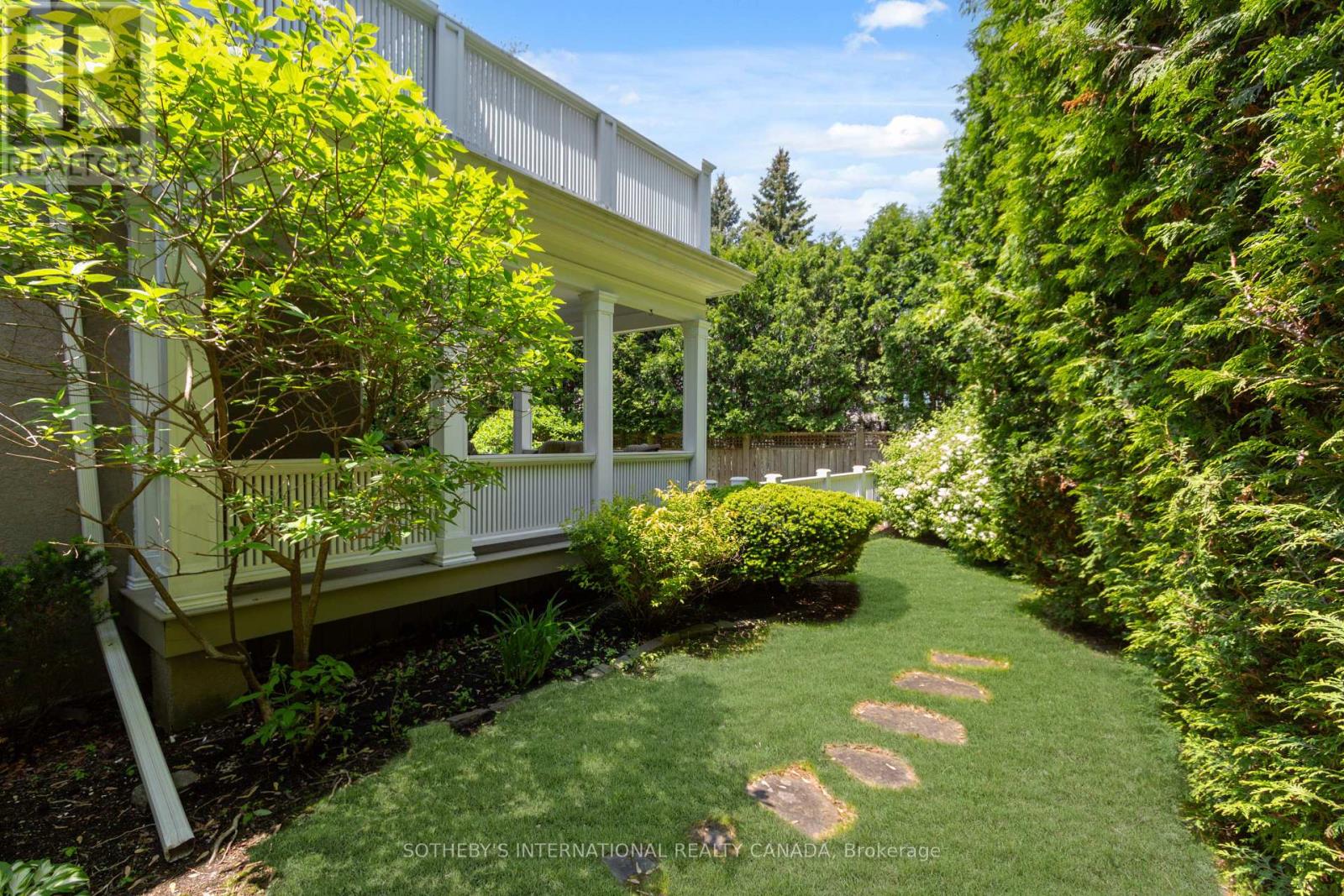 24 Doncliffe Drive, Toronto, Ontario  M4N 2E6 - Photo 30 - C12459261