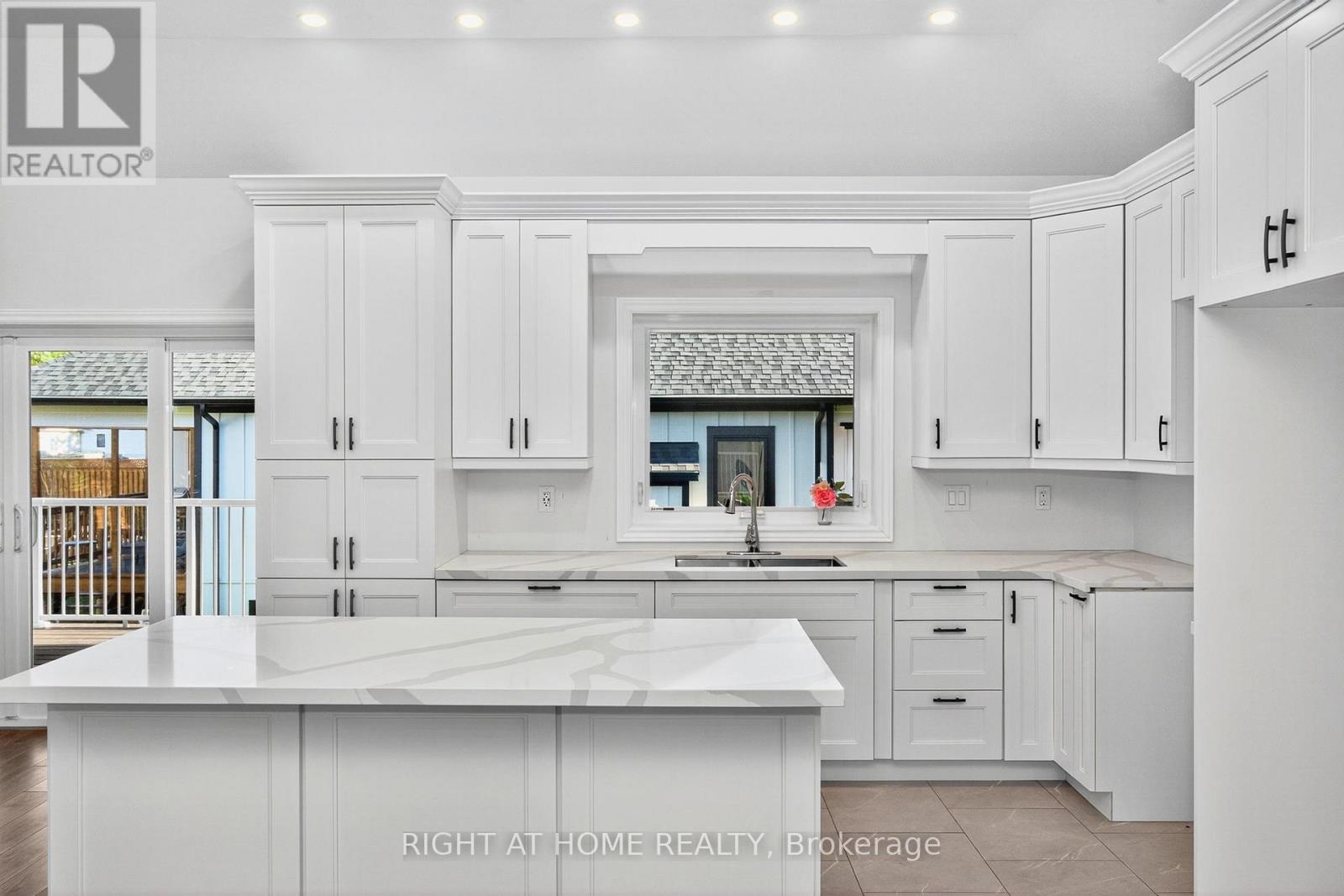50 Breithaupt Crescent, Tiny, Ontario  L9M 0B2 - Photo 11 - S12459264