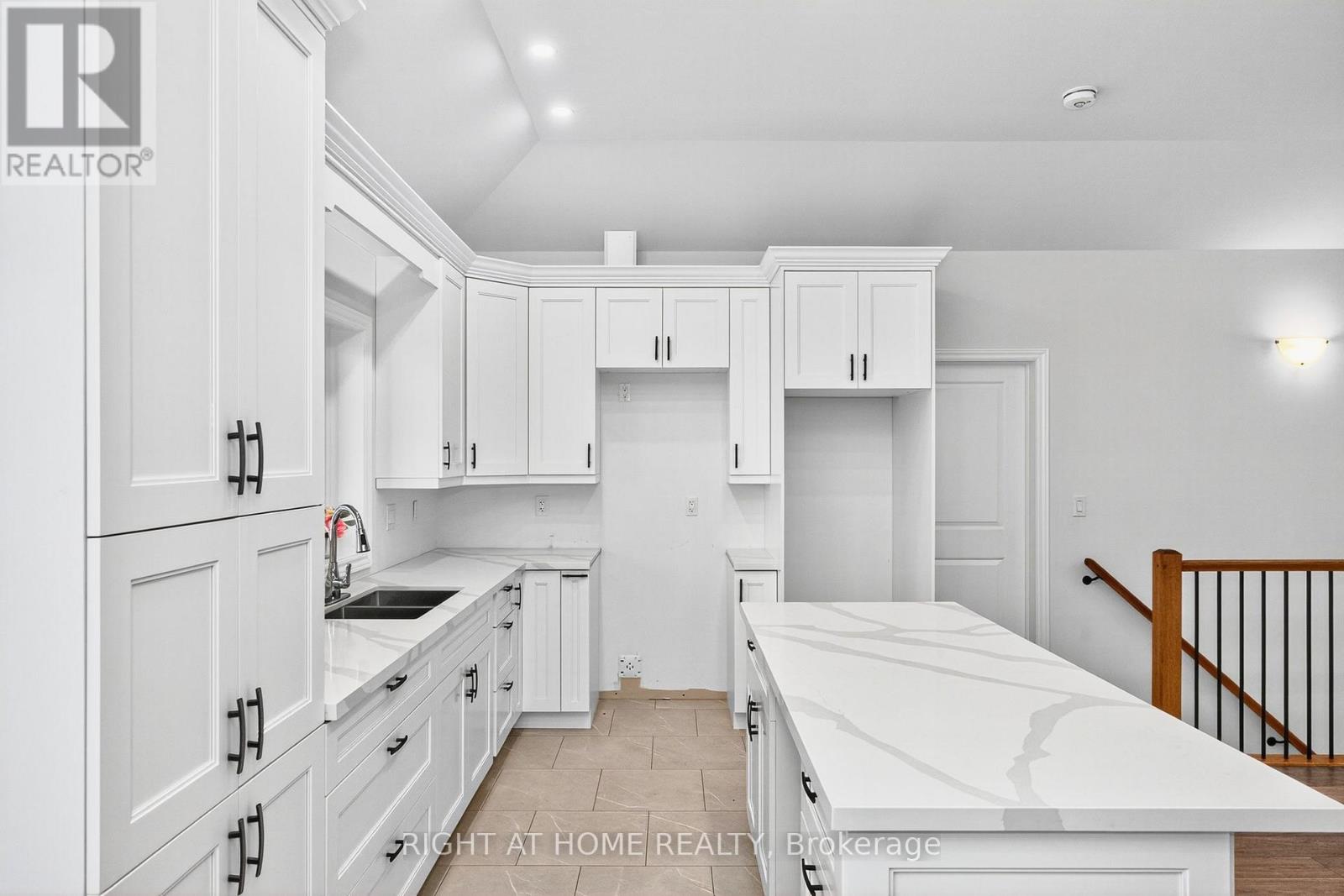 50 Breithaupt Crescent, Tiny, Ontario  L9M 0B2 - Photo 13 - S12459264