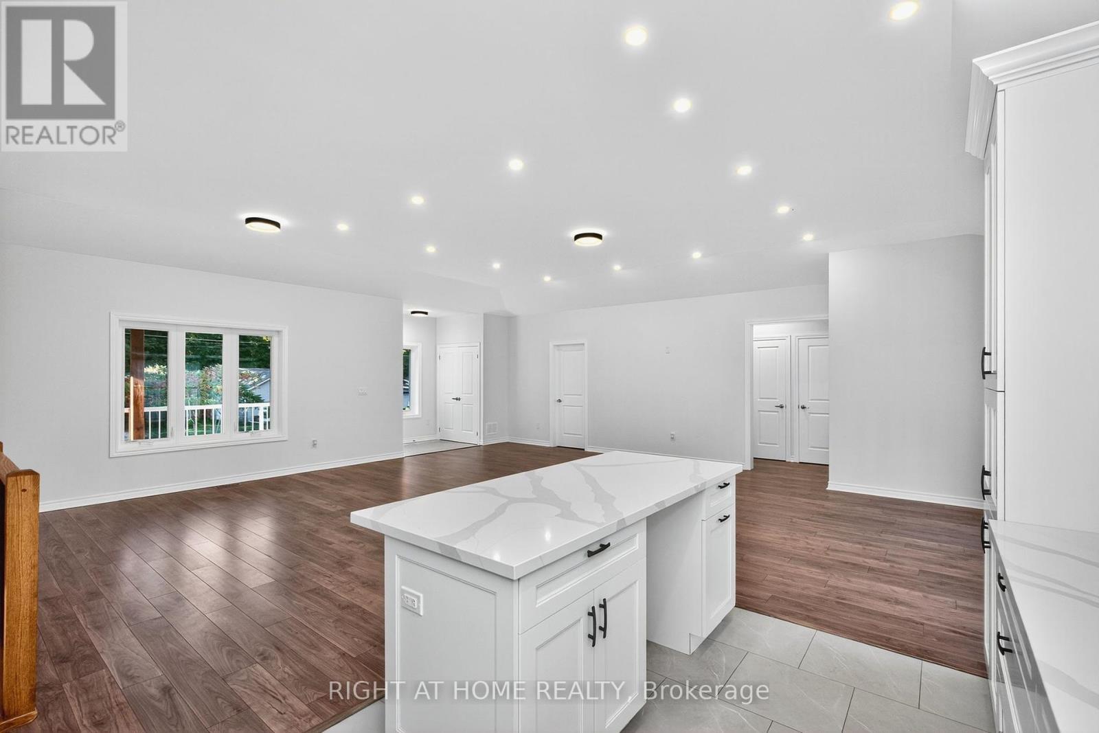50 Breithaupt Crescent, Tiny, Ontario  L9M 0B2 - Photo 15 - S12459264