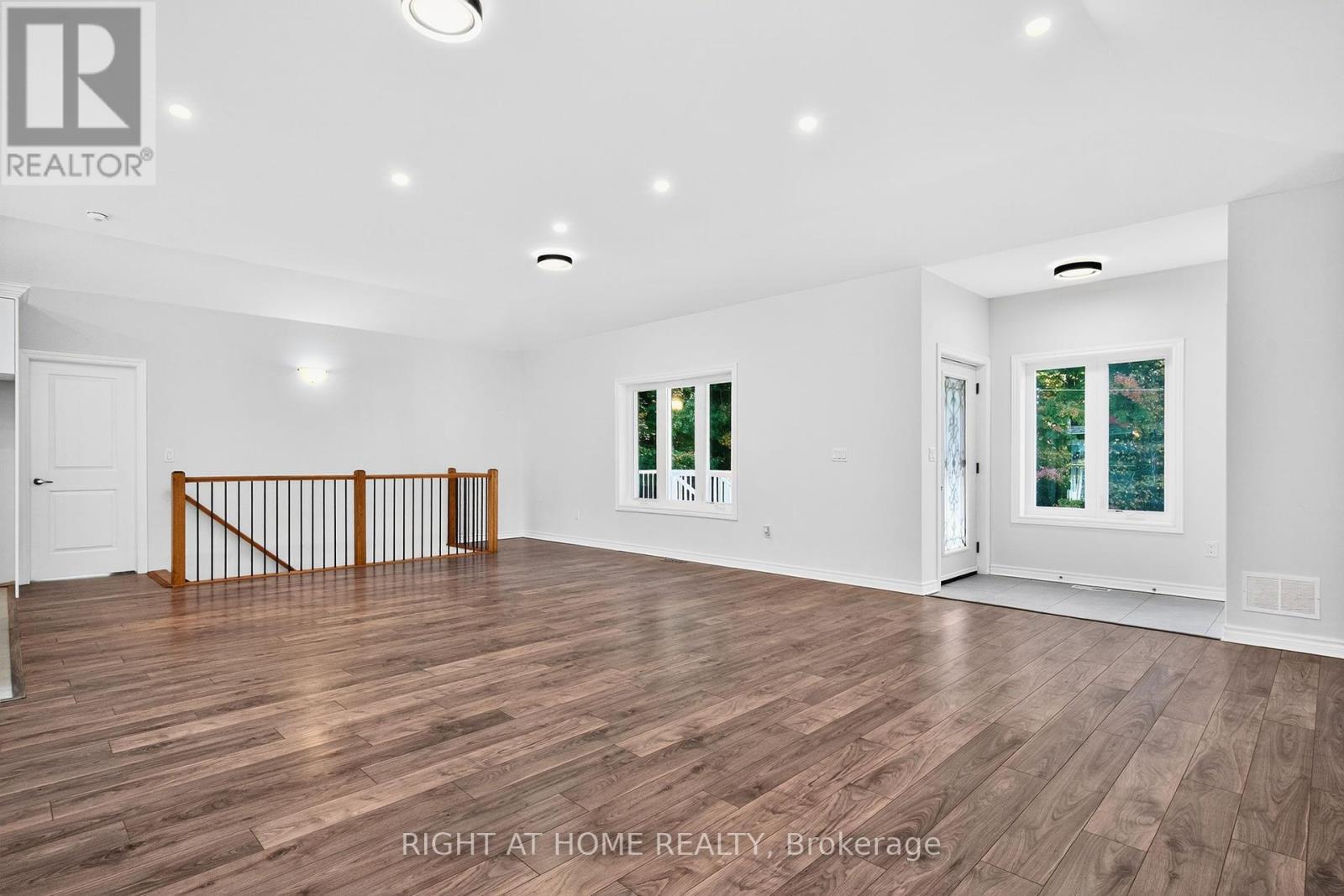 50 Breithaupt Crescent, Tiny, Ontario  L9M 0B2 - Photo 7 - S12459264