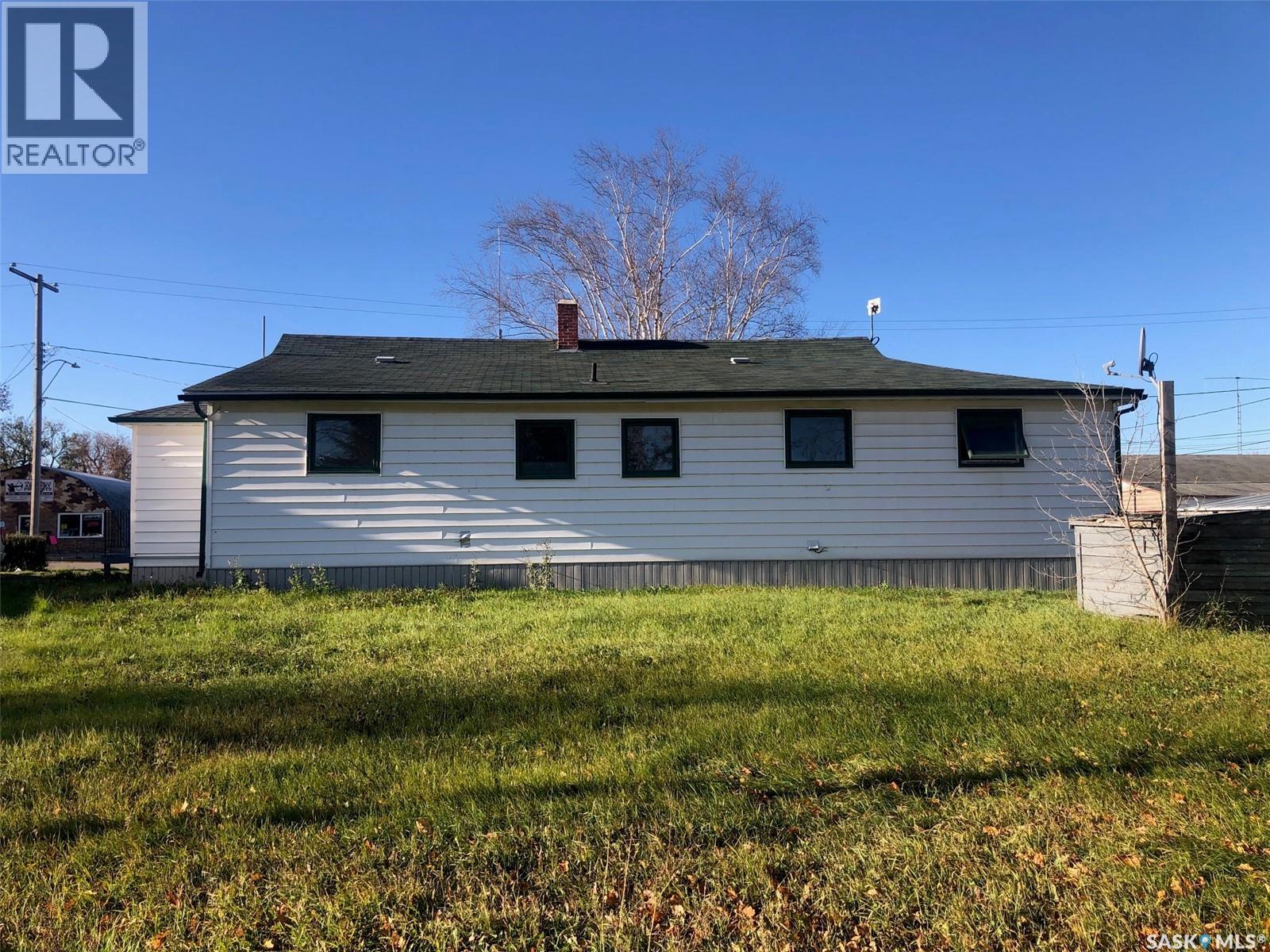 26 2nd Avenue Ne, Preeceville, Saskatchewan  S0A 3B0 - Photo 5 - SK020729