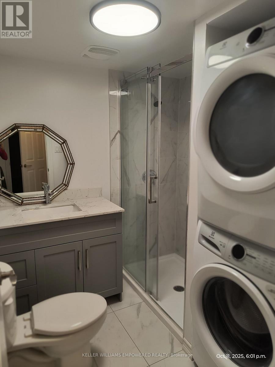 76 Pearson Ave Pearson Avenue, Richmond Hill, Ontario  L4C 6T8 - Photo 7 - N12457873