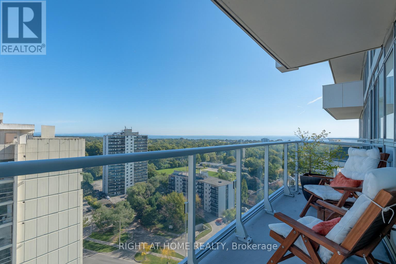 1603 - 55 Speers Road, Oakville, Ontario  L6K 0H9 - Photo 29 - W12459265