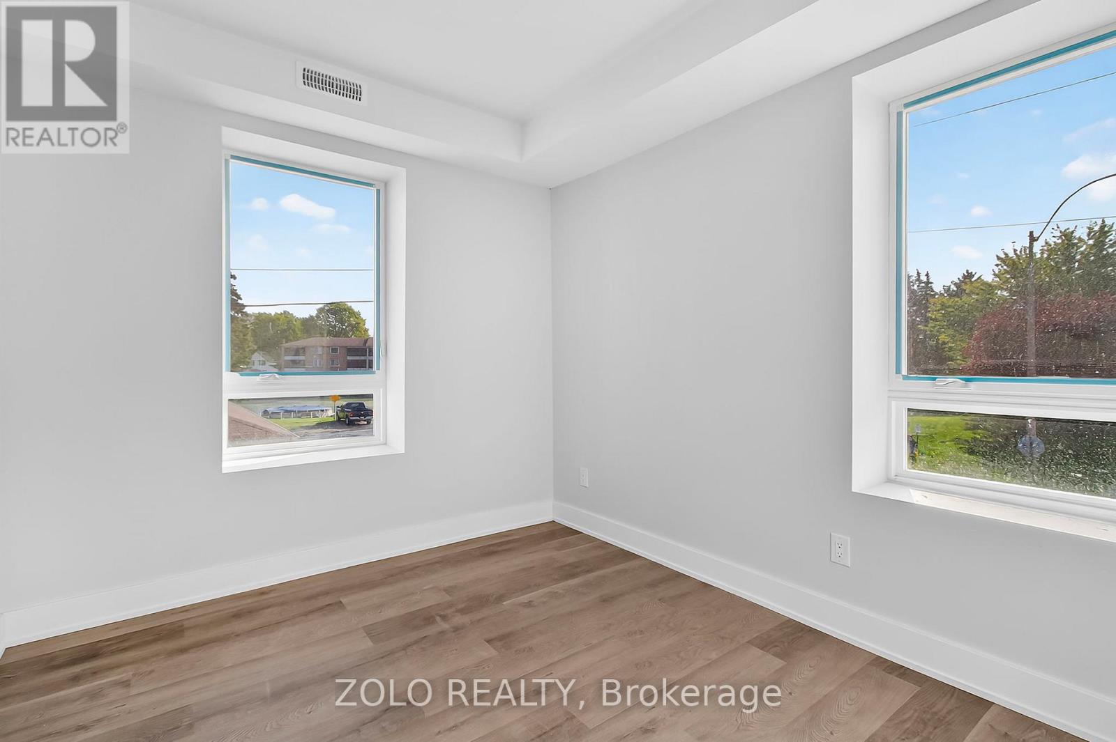Unit # 3 - 206 Wellington Street, Chatham-Kent, Ontario  N8A 2X9 - Photo 10 - X12459263