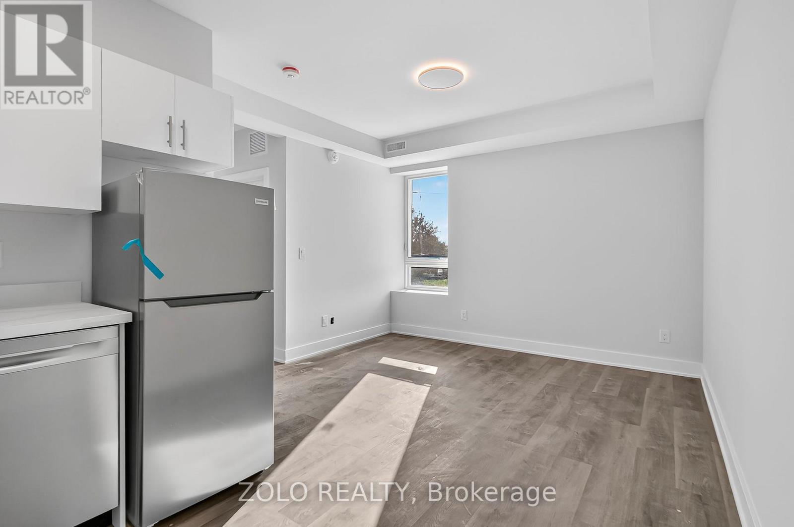 Unit # 3 - 206 Wellington Street, Chatham-Kent, Ontario  N8A 2X9 - Photo 6 - X12459263