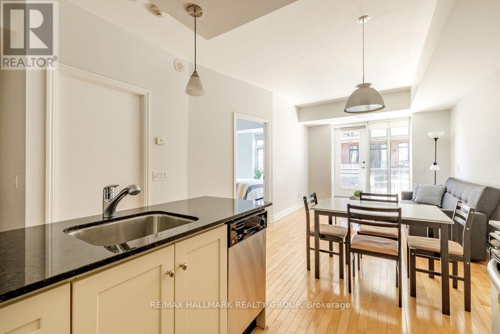 914 - 235 Kent Street, Ottawa, Ontario  K2P 2B9 - Photo 12 - X12459270