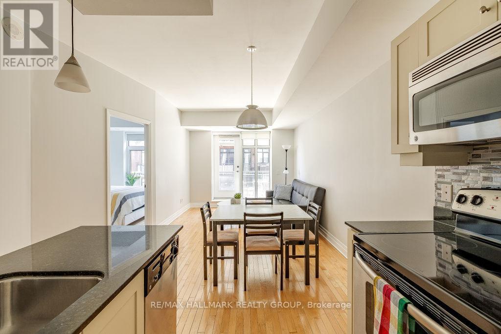 914 - 235 Kent Street, Ottawa, Ontario  K2P 2B9 - Photo 15 - X12459270