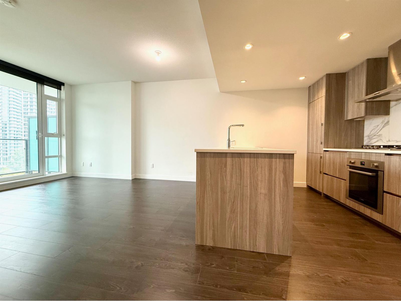 805 9887 Whalley Boulevard, Surrey, British Columbia  V3T 0P4 - Photo 5 - R3055983