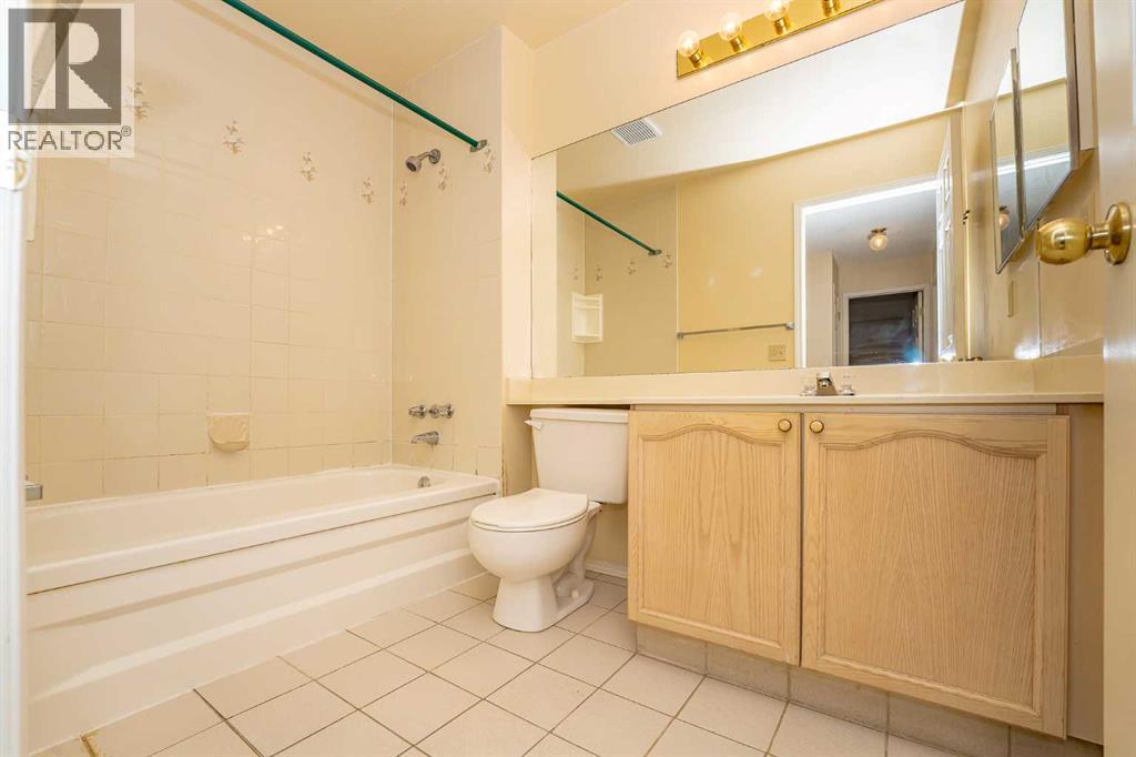 215 Coachway Lane Sw, Calgary, Alberta  T3H 2V9 - Photo 25 - A2262406