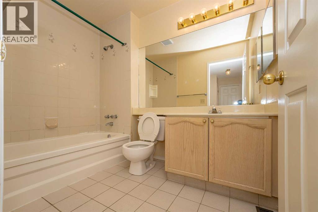 215 Coachway Lane Sw, Calgary, Alberta  T3H 2V9 - Photo 24 - A2262406