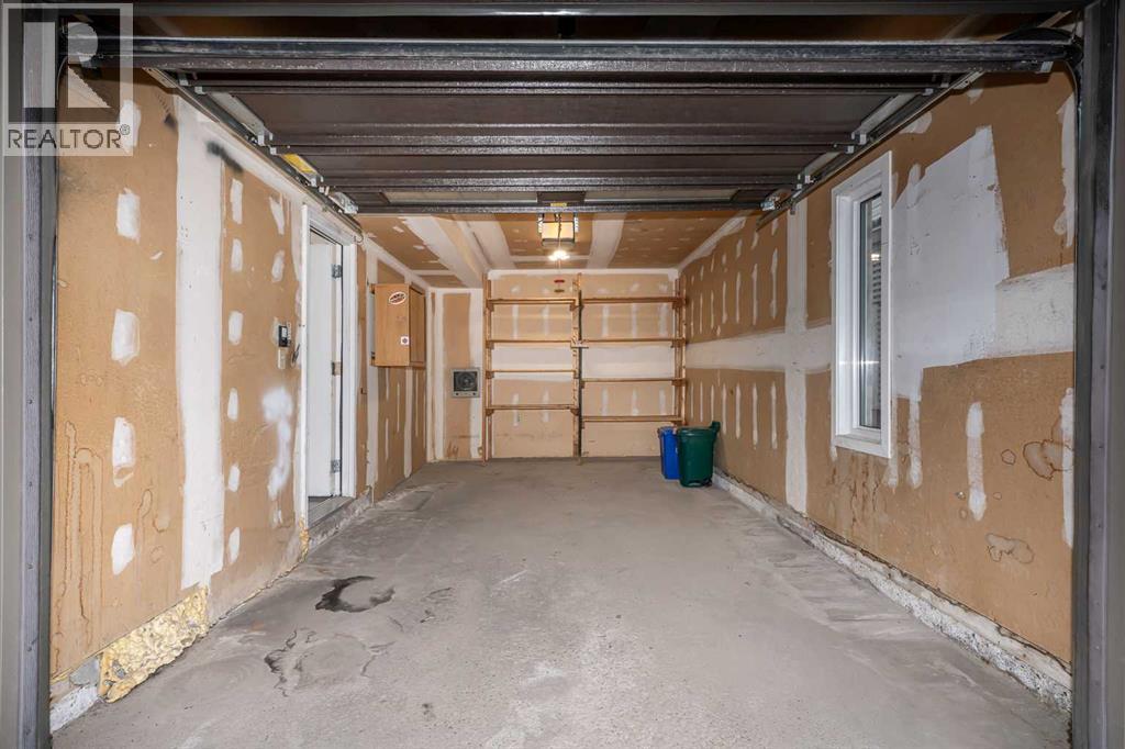 215 Coachway Lane Sw, Calgary, Alberta  T3H 2V9 - Photo 11 - A2262406