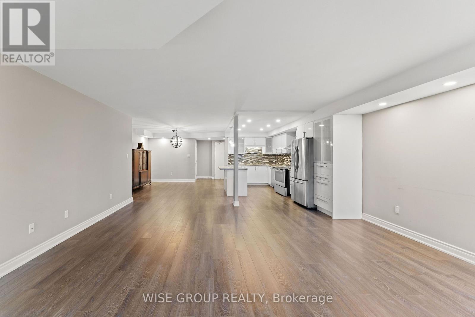 113 - 5 Weldrick Road W, Richmond Hill, Ontario  L4C 8S9 - Photo 17 - N12459271