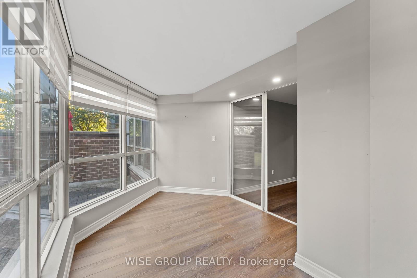 113 - 5 Weldrick Road W, Richmond Hill, Ontario  L4C 8S9 - Photo 22 - N12459271