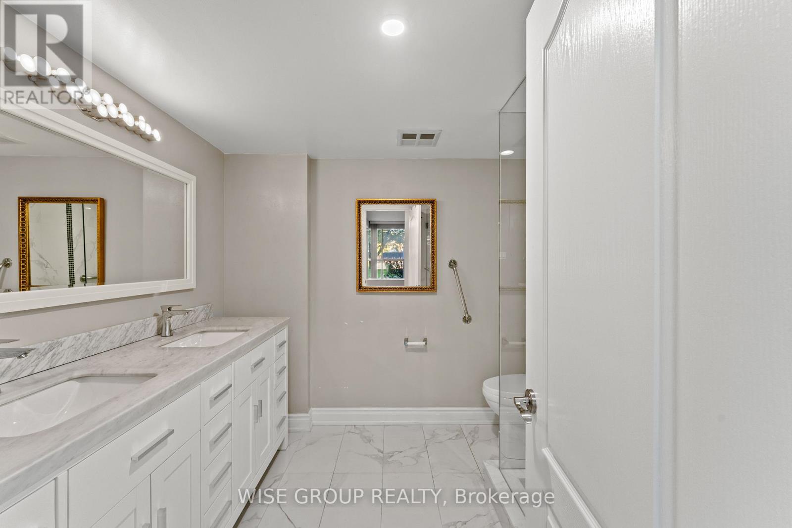 113 - 5 Weldrick Road W, Richmond Hill, Ontario  L4C 8S9 - Photo 36 - N12459271