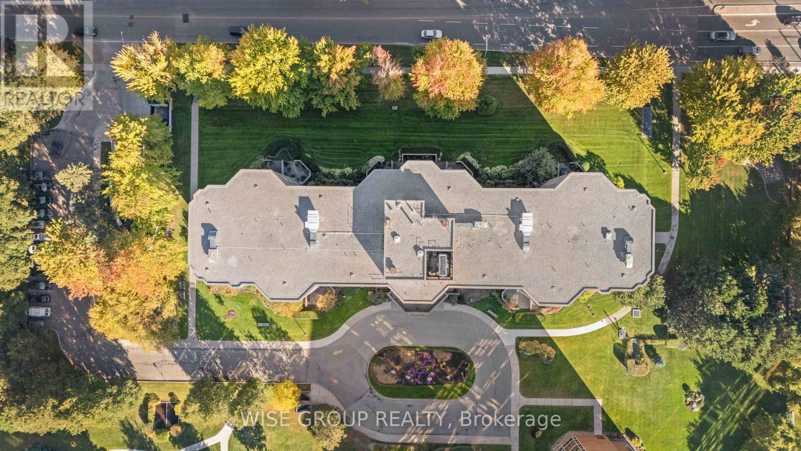 113 - 5 Weldrick Road W, Richmond Hill, Ontario  L4C 8S9 - Photo 46 - N12459271