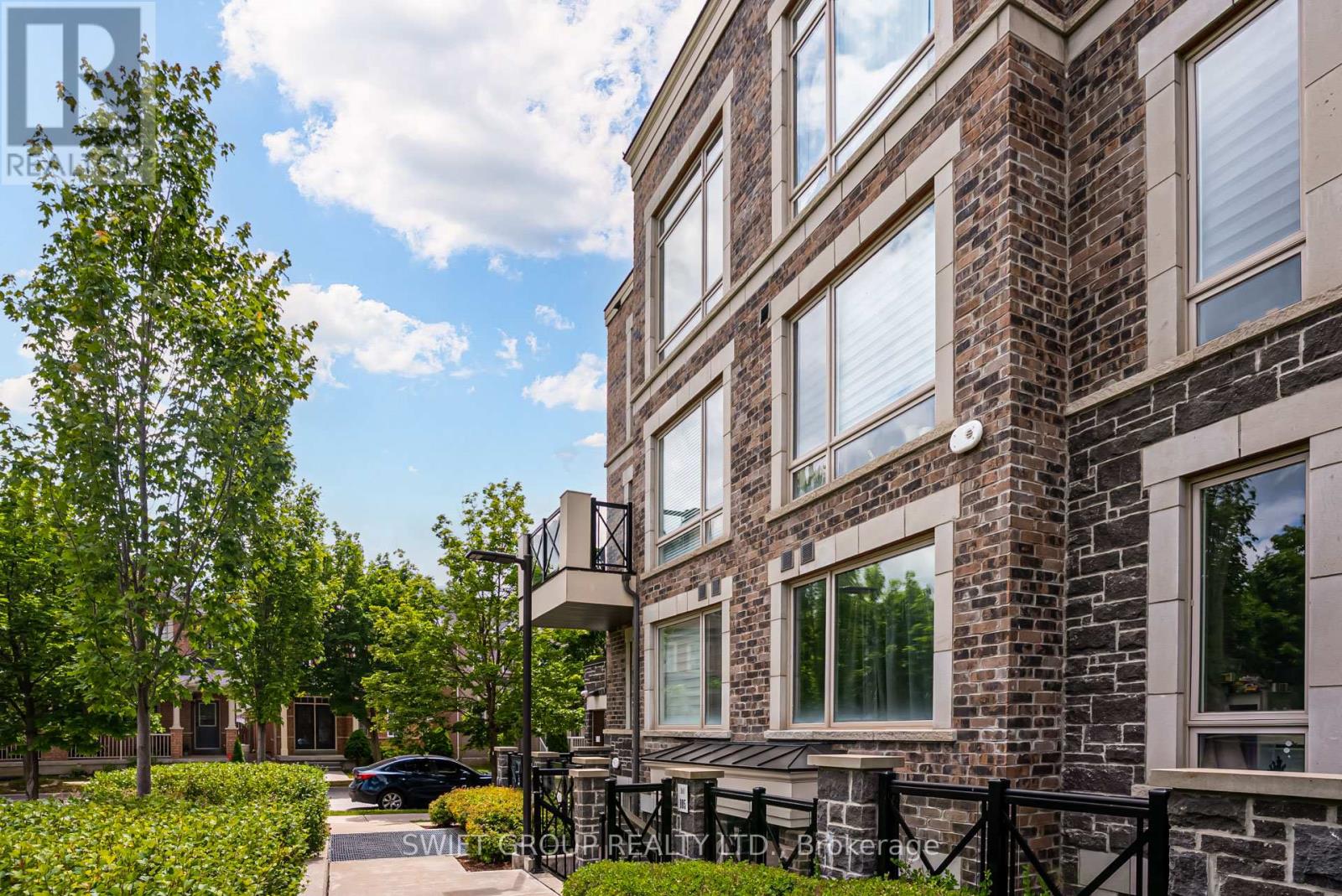 801 - 1 Blanche Lane, Markham, Ontario  L6B 1N3 - Photo 4 - N12459276
