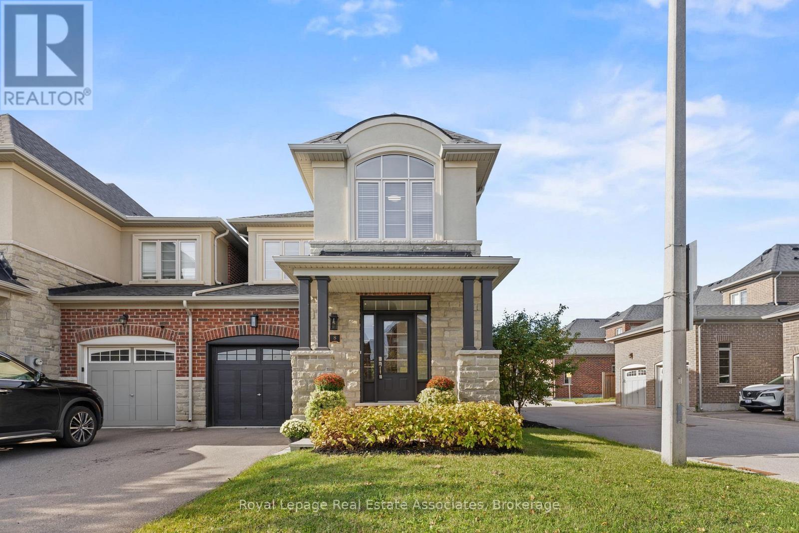 8 SIERRA CRESCENT, Halton Hills, Ontario