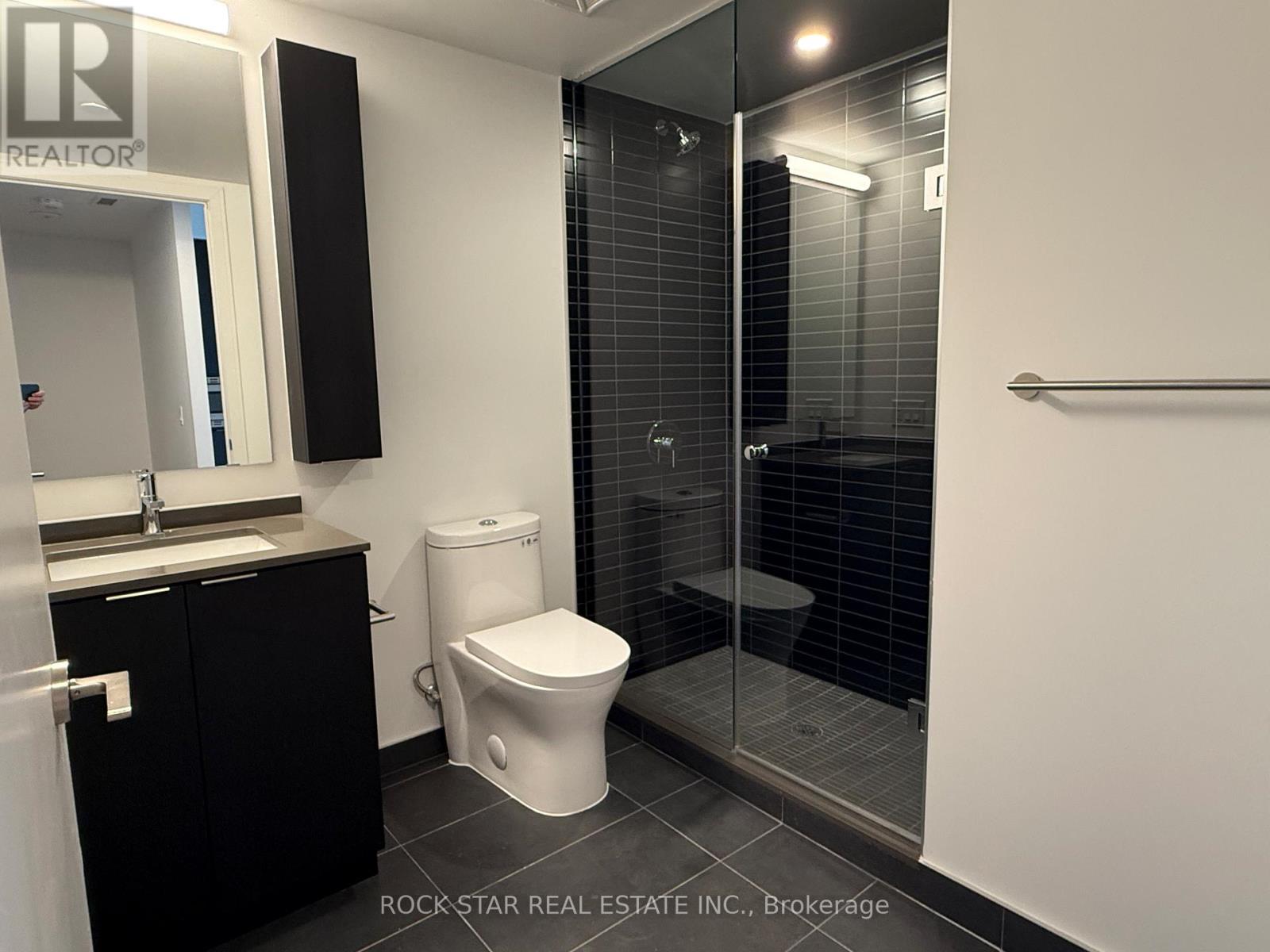 329 - 3009 Novar Road, Mississauga, Ontario  L5B 0P9 - Photo 3 - W12459284