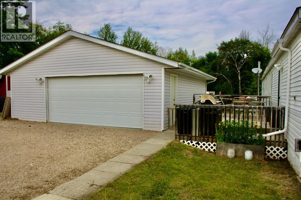 112 1st Avenue E, Neilburg, Saskatchewan  S0M 2C0 - Photo 26 - A2147929