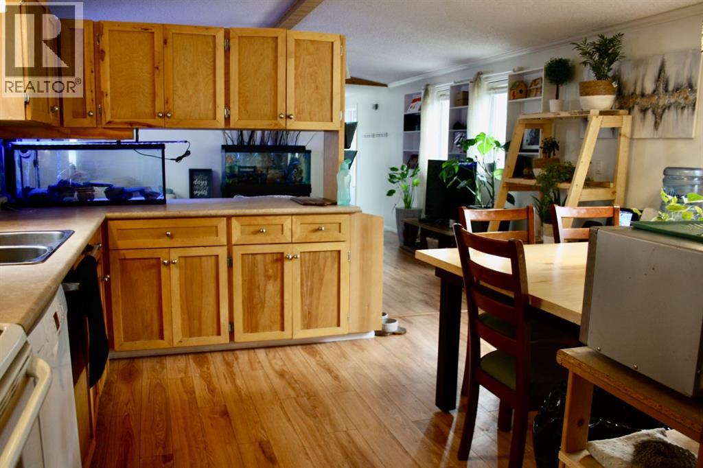 112 1st Avenue E, Neilburg, Saskatchewan  S0M 2C0 - Photo 17 - A2147929
