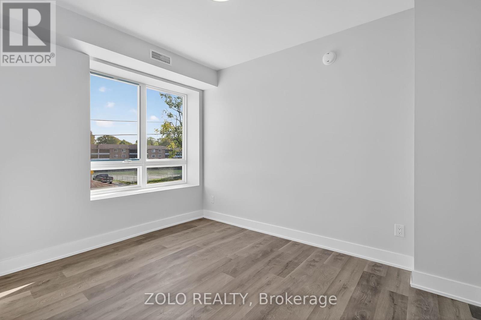 Unit # 4 - 206 Wellington Street, Chatham-Kent, Ontario  N8A 2X9 - Photo 11 - X12459268