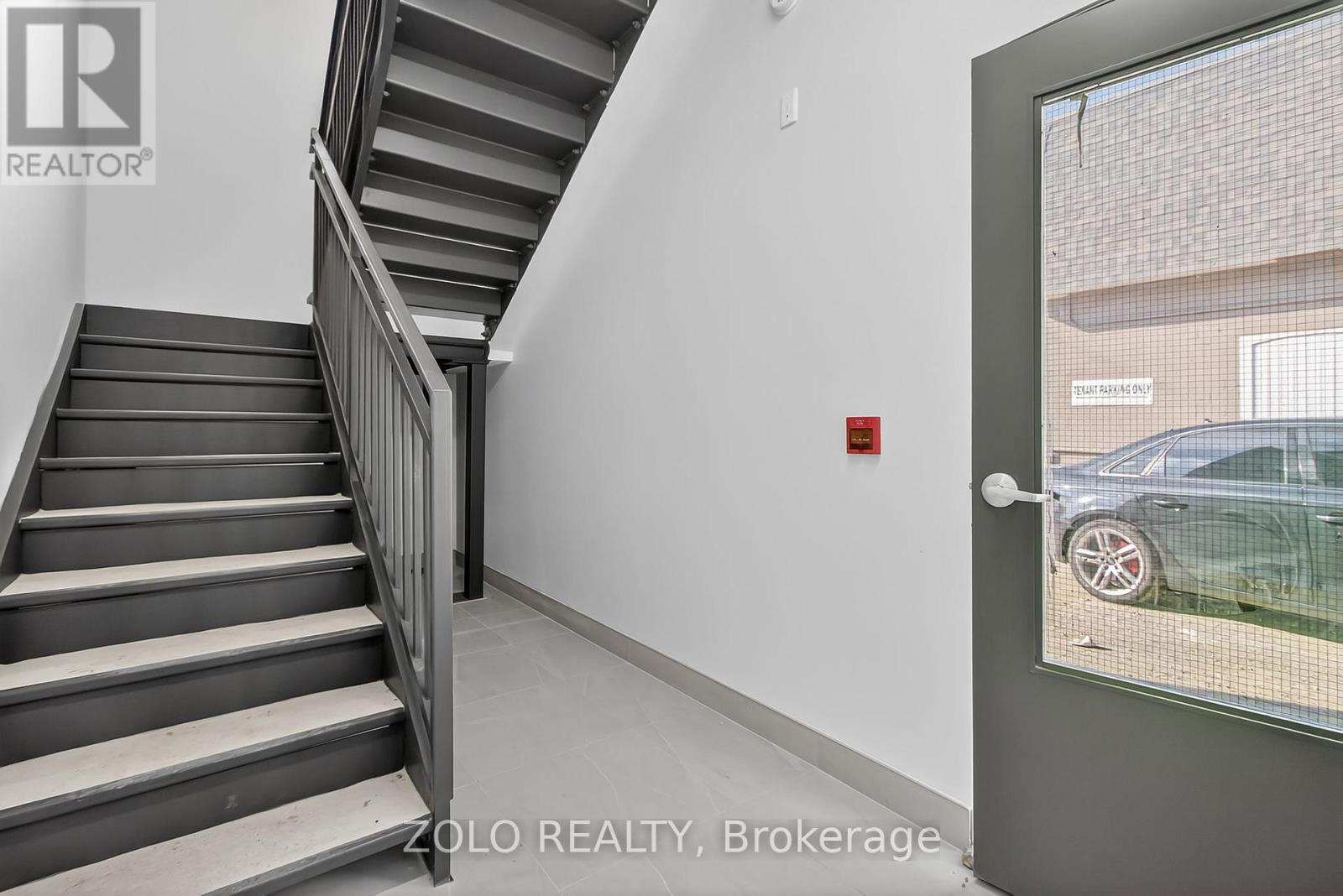 Unit # 4 - 206 Wellington Street, Chatham-Kent, Ontario  N8A 2X9 - Photo 2 - X12459268