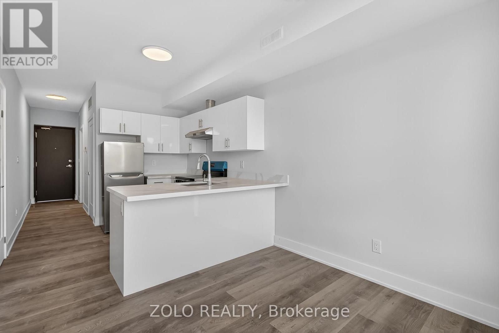 Unit # 4 - 206 Wellington Street, Chatham-Kent, Ontario  N8A 2X9 - Photo 6 - X12459268