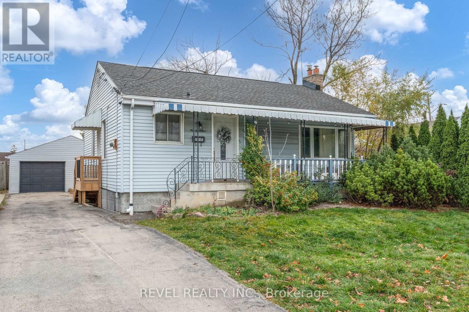 99 EAST 36TH STREET, Hamilton, Ontario