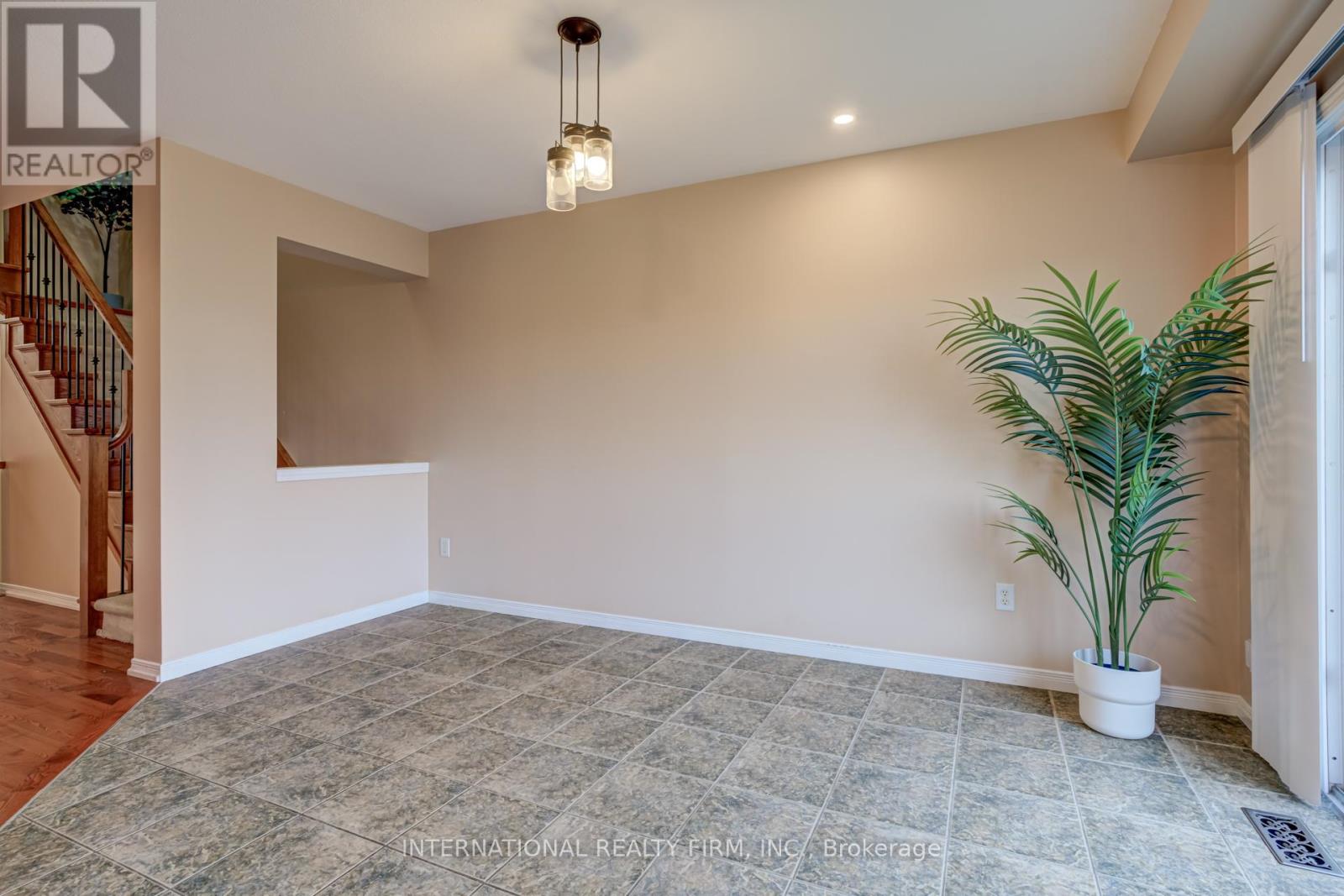 47 - 7 Southside Place, Hamilton, Ontario  L9C 7W6 - Photo 10 - X12192959
