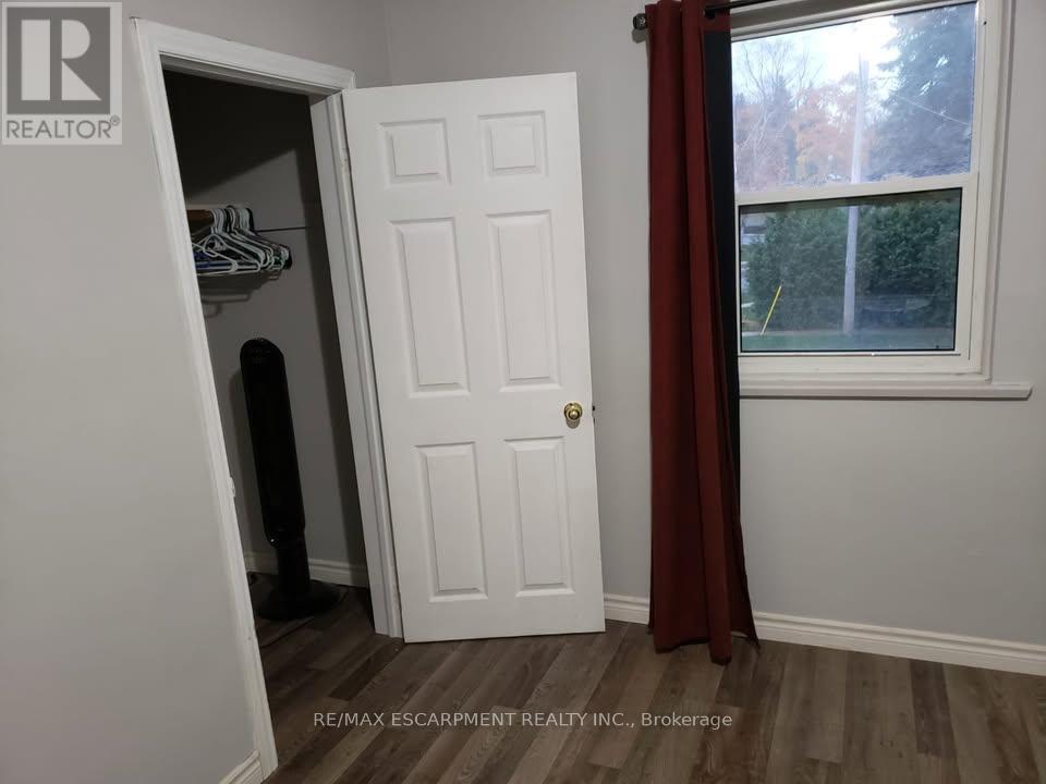 134 Queen Street, Barrie, Ontario  L4M 1Z5 - Photo 10 - S12446607