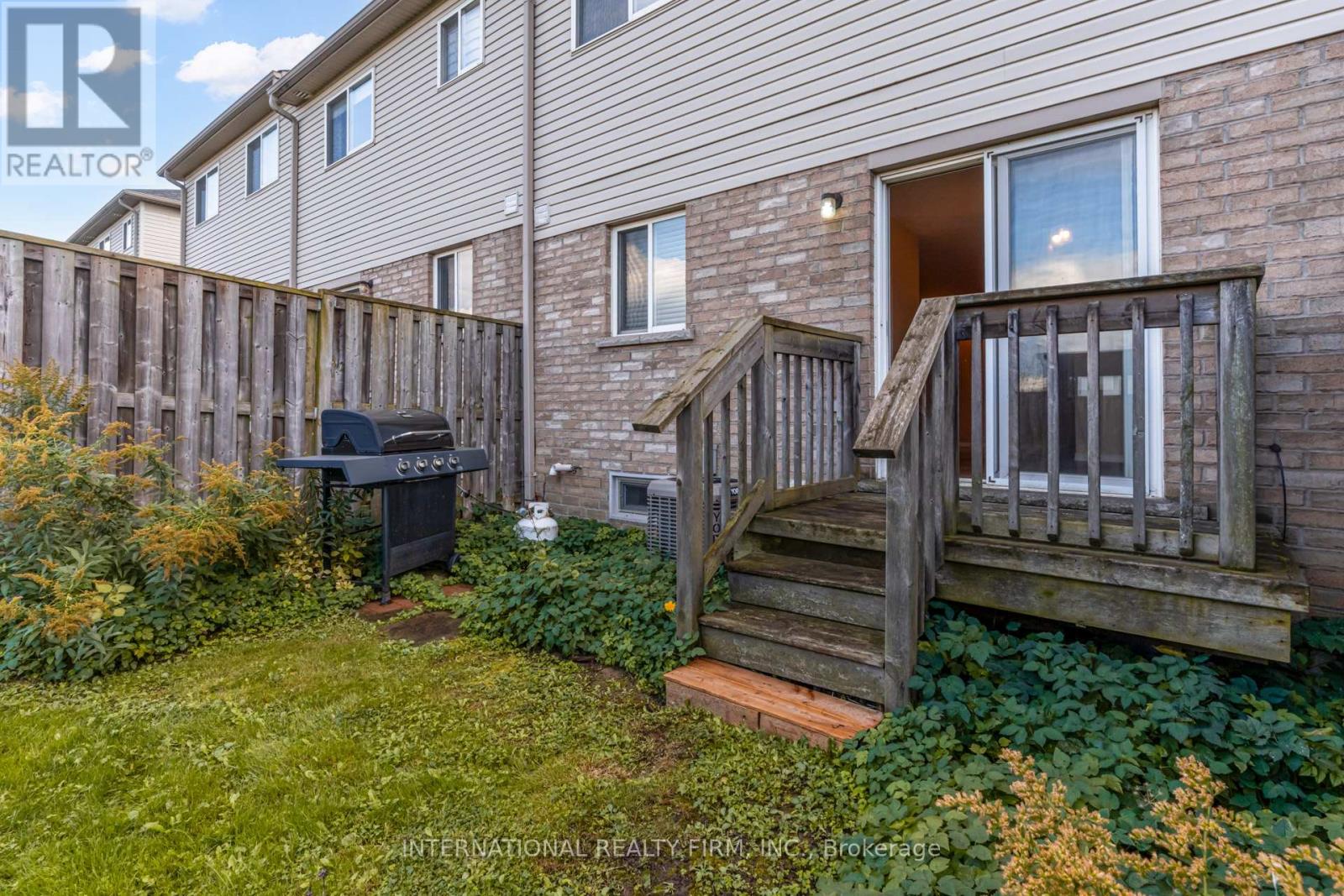47 - 7 Southside Place, Hamilton, Ontario  L9C 7W6 - Photo 45 - X12192959