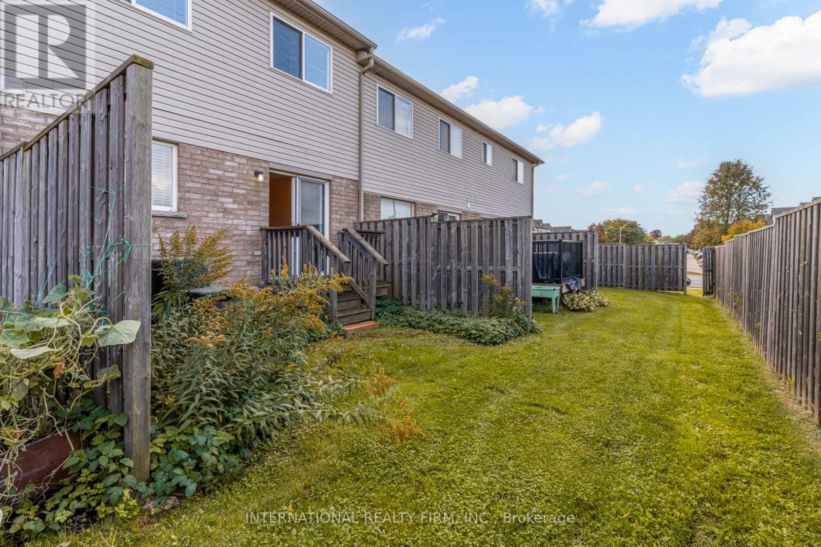 47 - 7 Southside Place, Hamilton, Ontario  L9C 7W6 - Photo 49 - X12192959