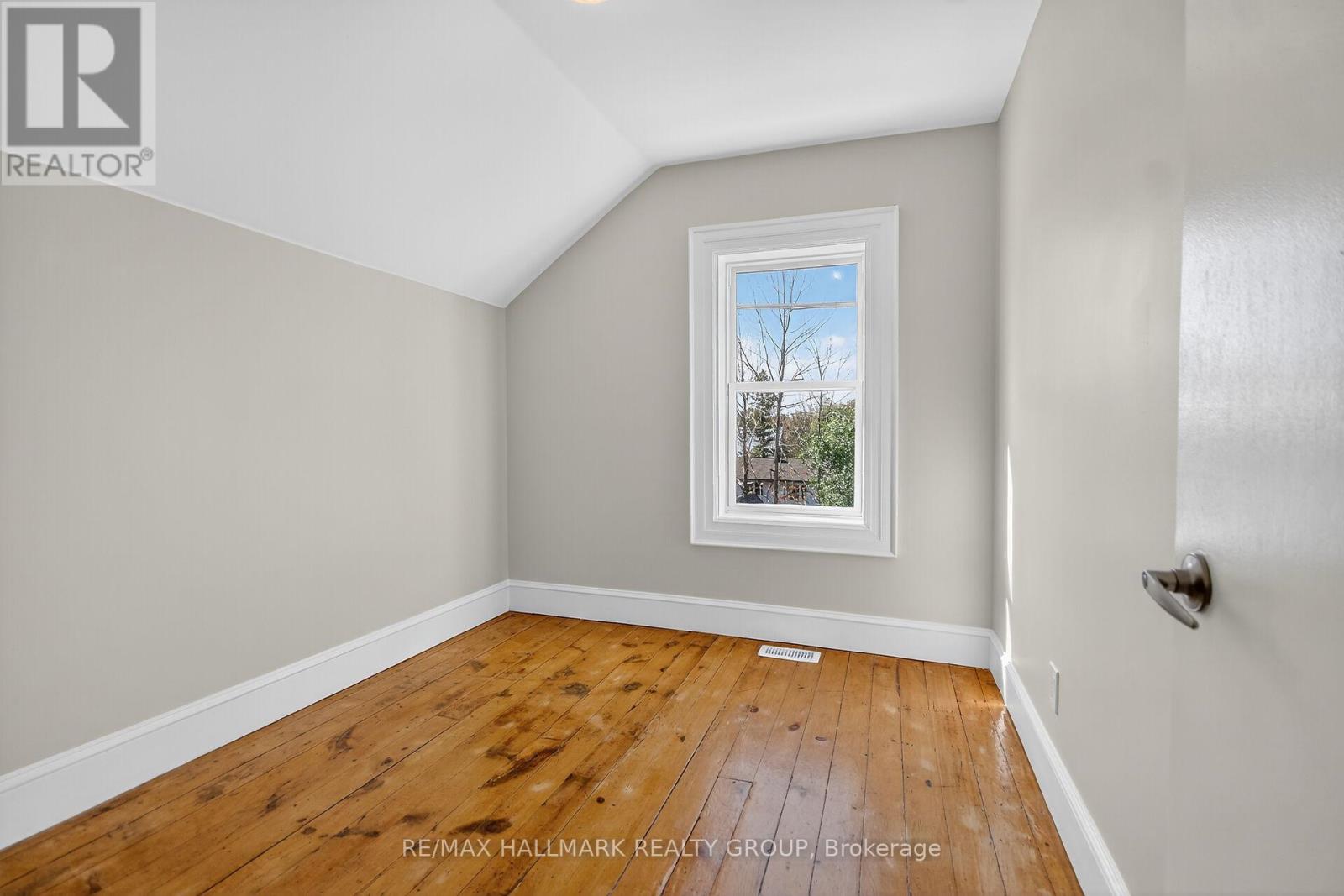 45 Carleton Street, Mississippi Mills, Ontario  K0A 1A0 - Photo 46 - X12459287