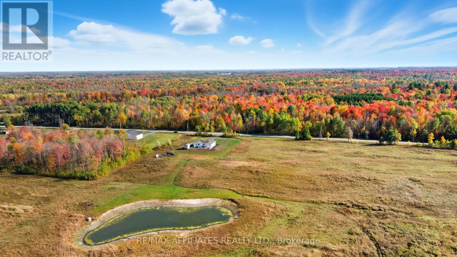<h3>$995,000</h3><p>1606 Pittston Road, Edwardsburgh/cardinal, Ontario</p>