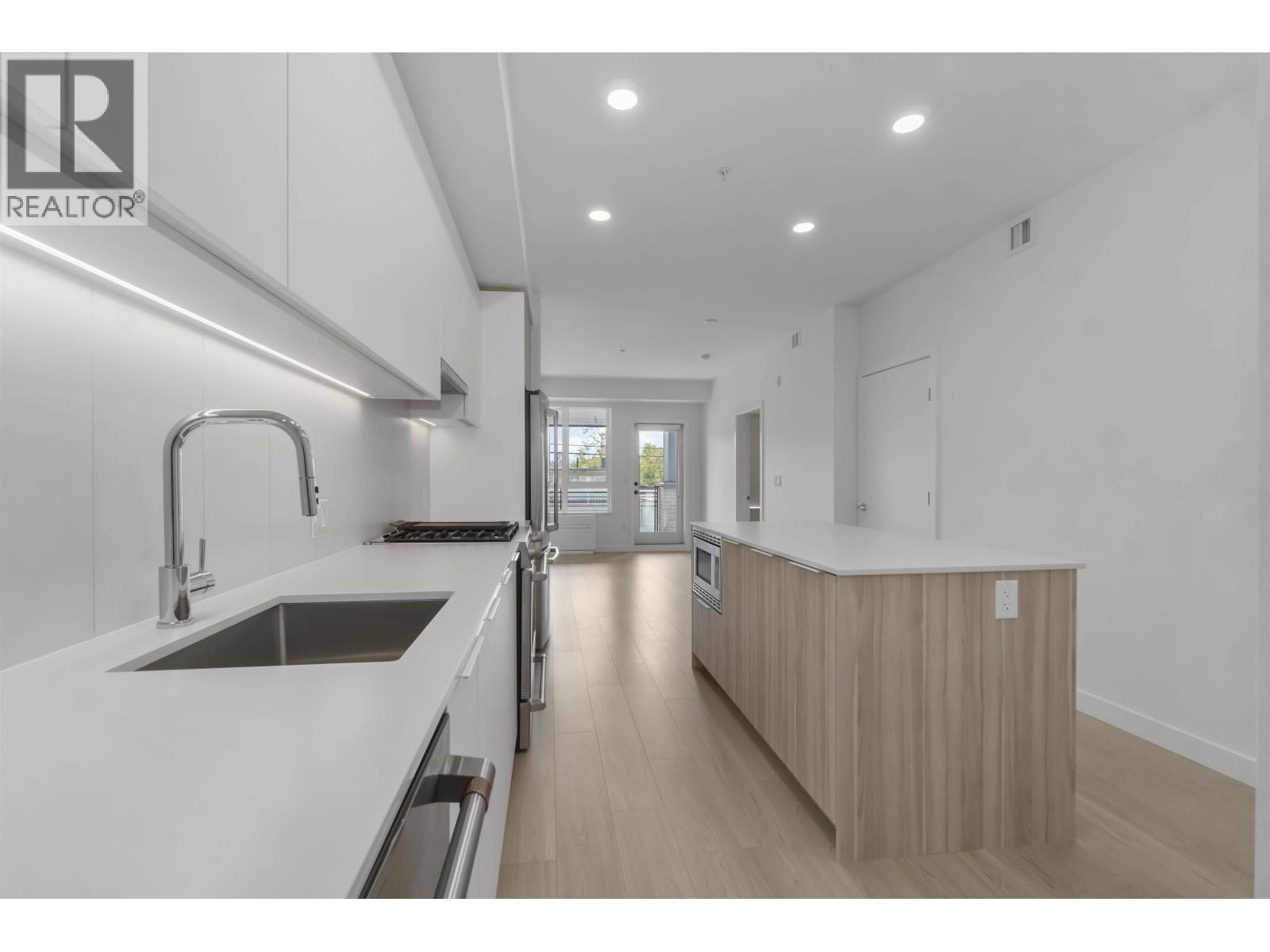 212 2450 Garden Drive, Vancouver, British Columbia  V5N 0K1 - Photo 17 - R3057773