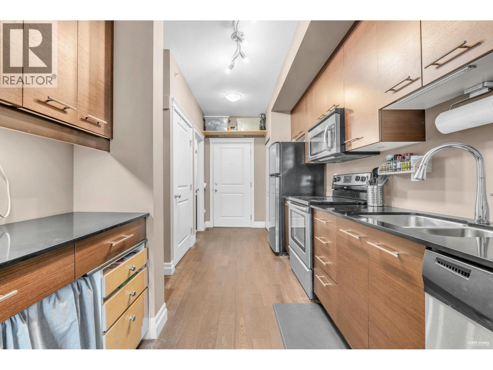 404 2343 Atkins Avenue, Port Coquitlam, British Columbia  V3C 1Y7 - Photo 11 - R3057774